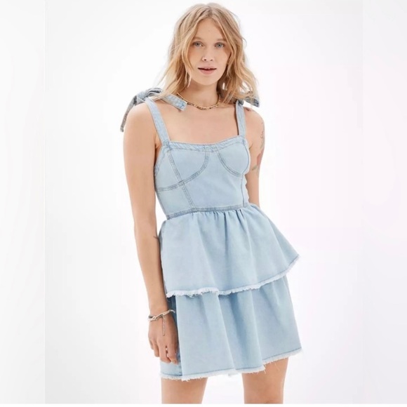 American Eagle Outfitters Dresses & Skirts - American Eagle denim light wash short dress with shoulder ties size large